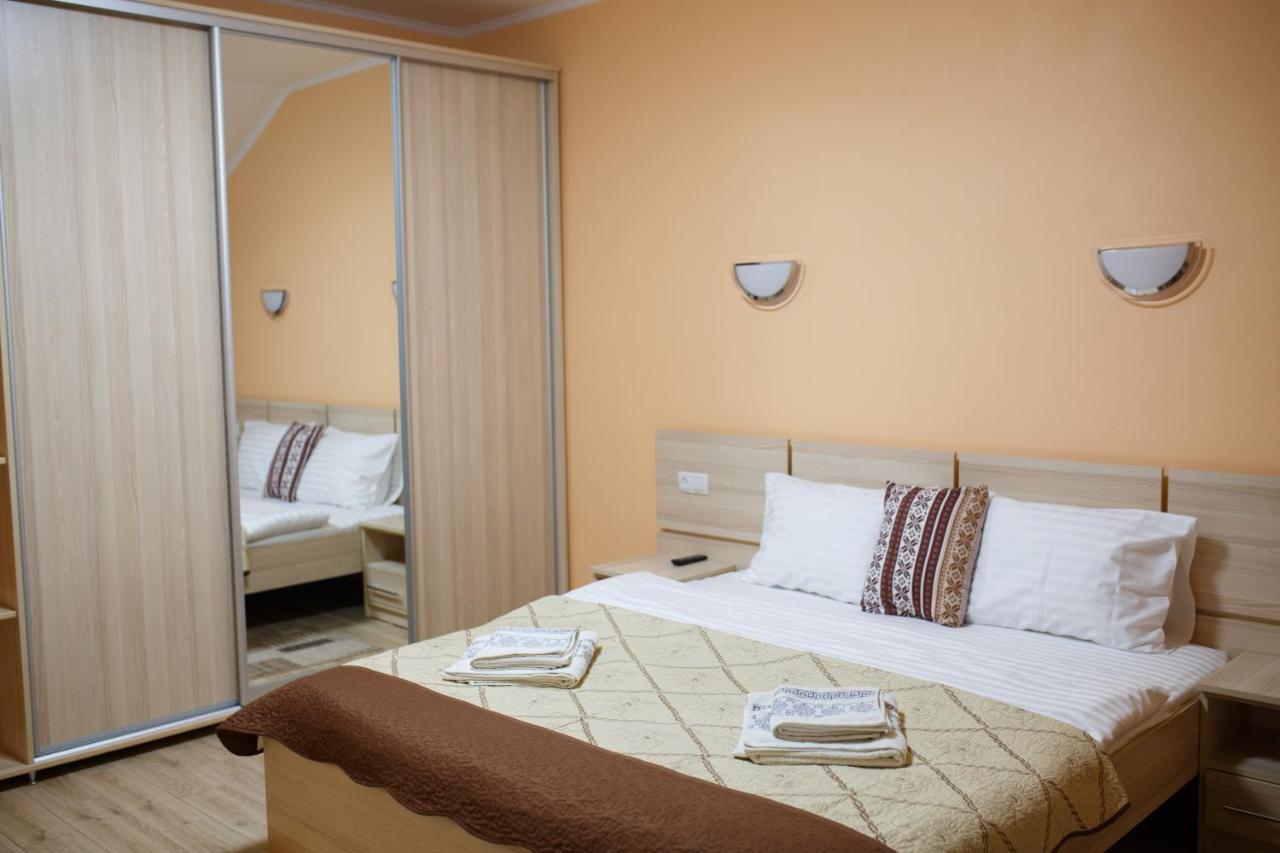 Золота Поляна Apartment Екстериор снимка