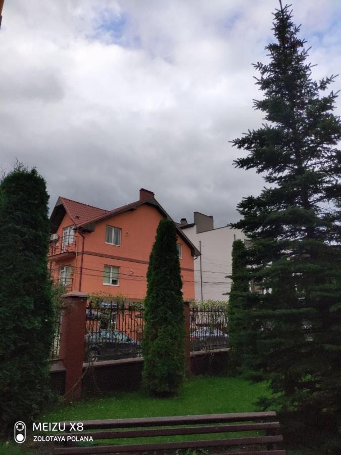Золота Поляна Apartment Екстериор снимка