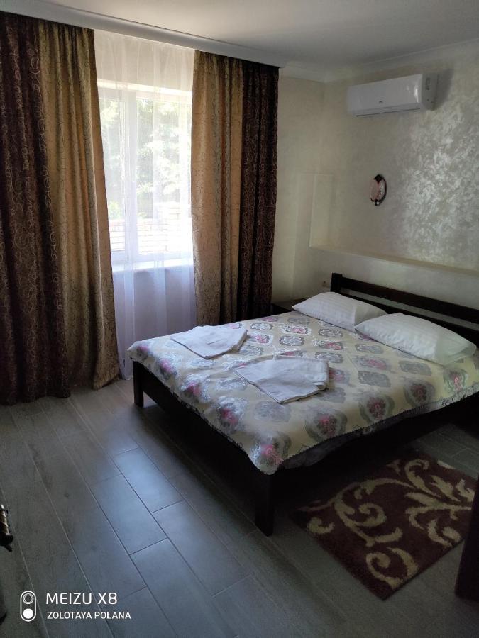 Золота Поляна Apartment Екстериор снимка