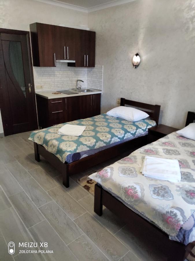 Золота Поляна Apartment Екстериор снимка