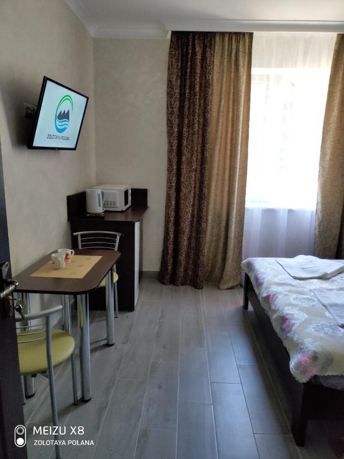 Золота Поляна Apartment Екстериор снимка