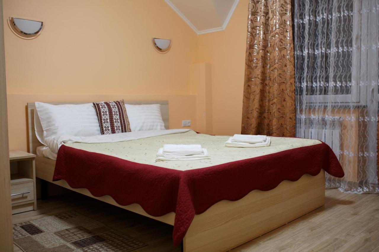 Золота Поляна Apartment Екстериор снимка